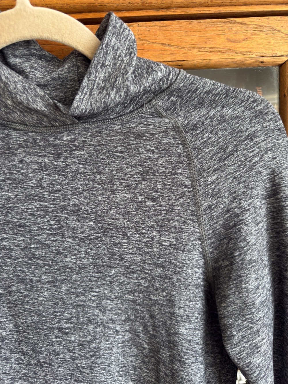 Lululemon Warm Your Core Long Sleeve Shirt Heathered Black Rulu -Estimate Size 6 - Picture 5 of 7